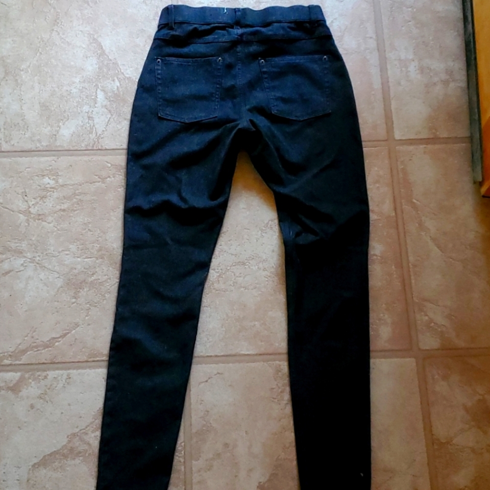 Hue jeans. Size small, black